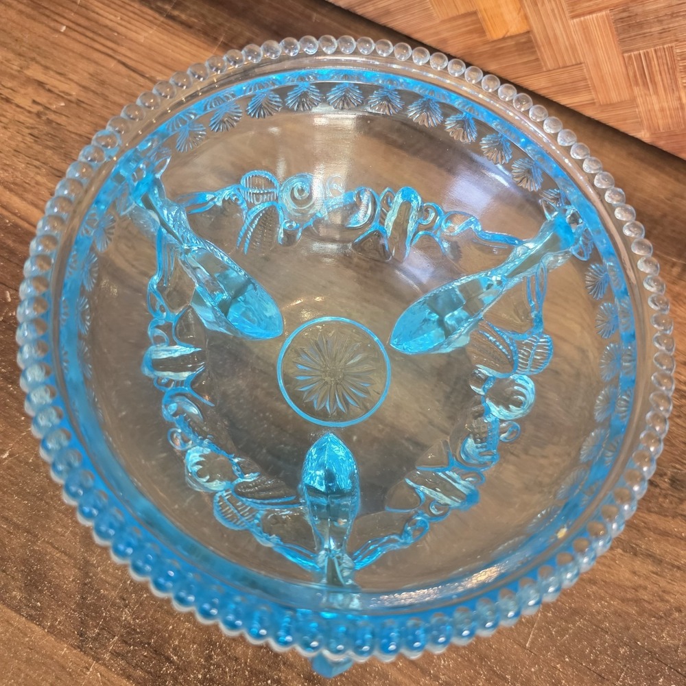 Westmoreland Argonaut Shell & Dolphin Aqua Footed Glass Candy Dish With Lid Blue - Picture 5 of 11